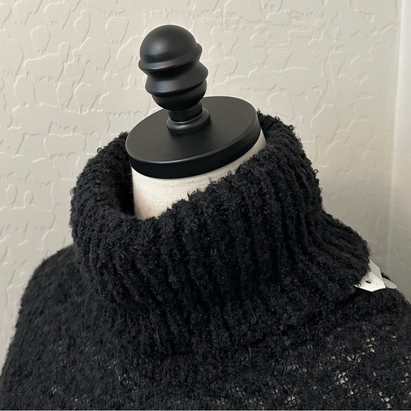 NEW COWL NECK ONE SIZE BLACK FRINGE LIGHTWEIGHT PULL OVER PONCH SHAWL CAPE - Picture 9 of 10